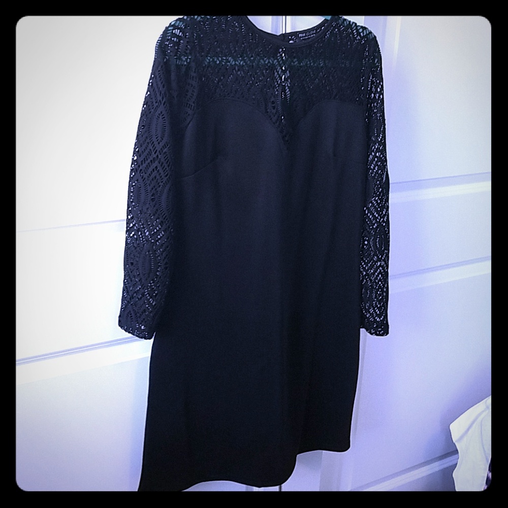 Little long sleeved black dress - Picture 1 of 2